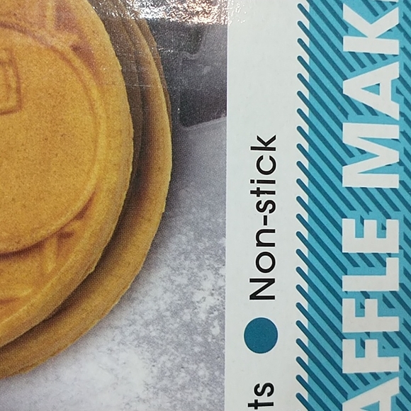 My Mini Snowman Waffle Maker 5" Non-Stick - Picture 8 of 13